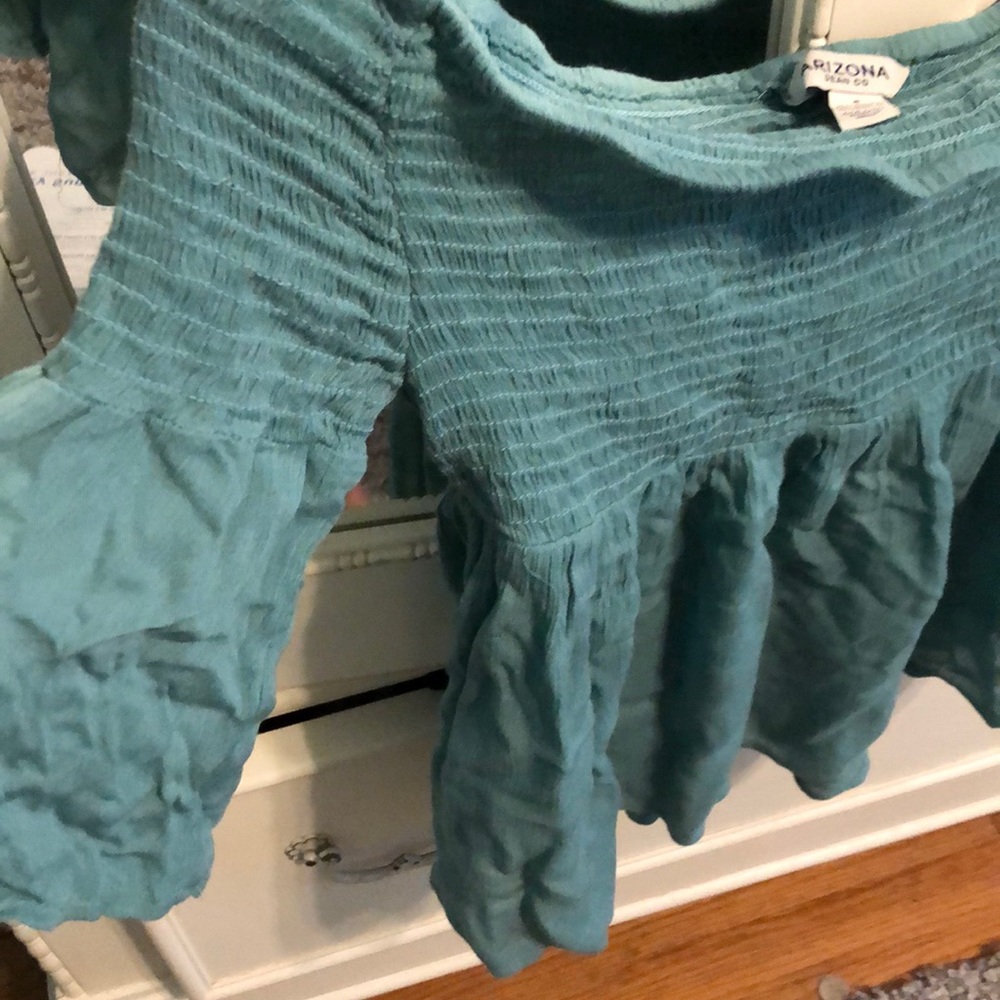 Green Top - Picture 3 of 4